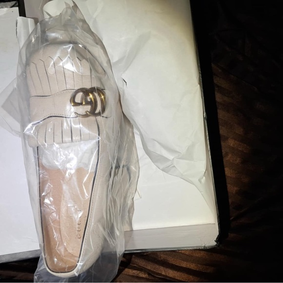 Gucci White Loafers - Picture 5 of 5